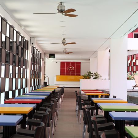 Kampi Hotel Legian Ресторан фото