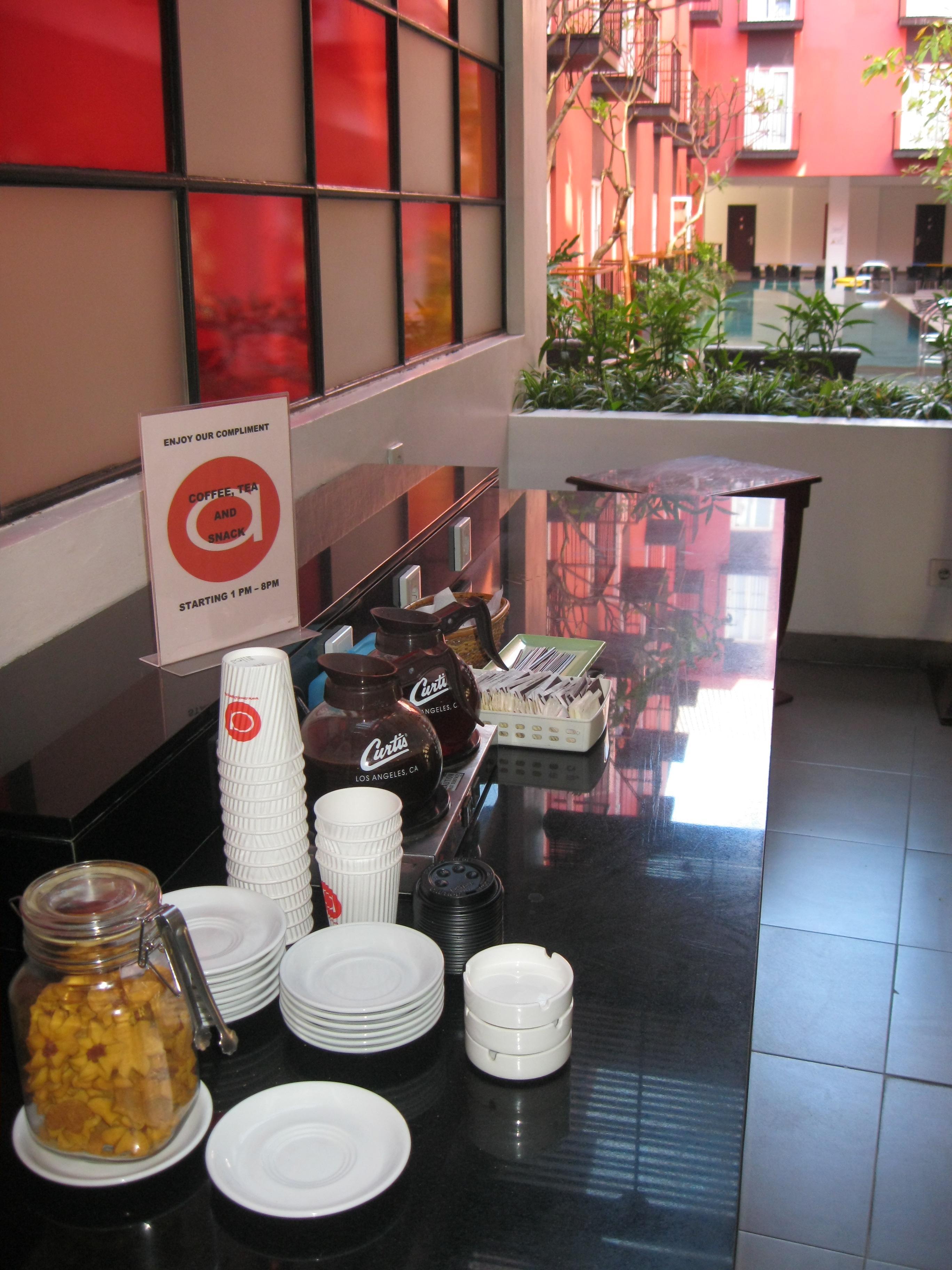 Kampi Hotel Legian Экстерьер фото