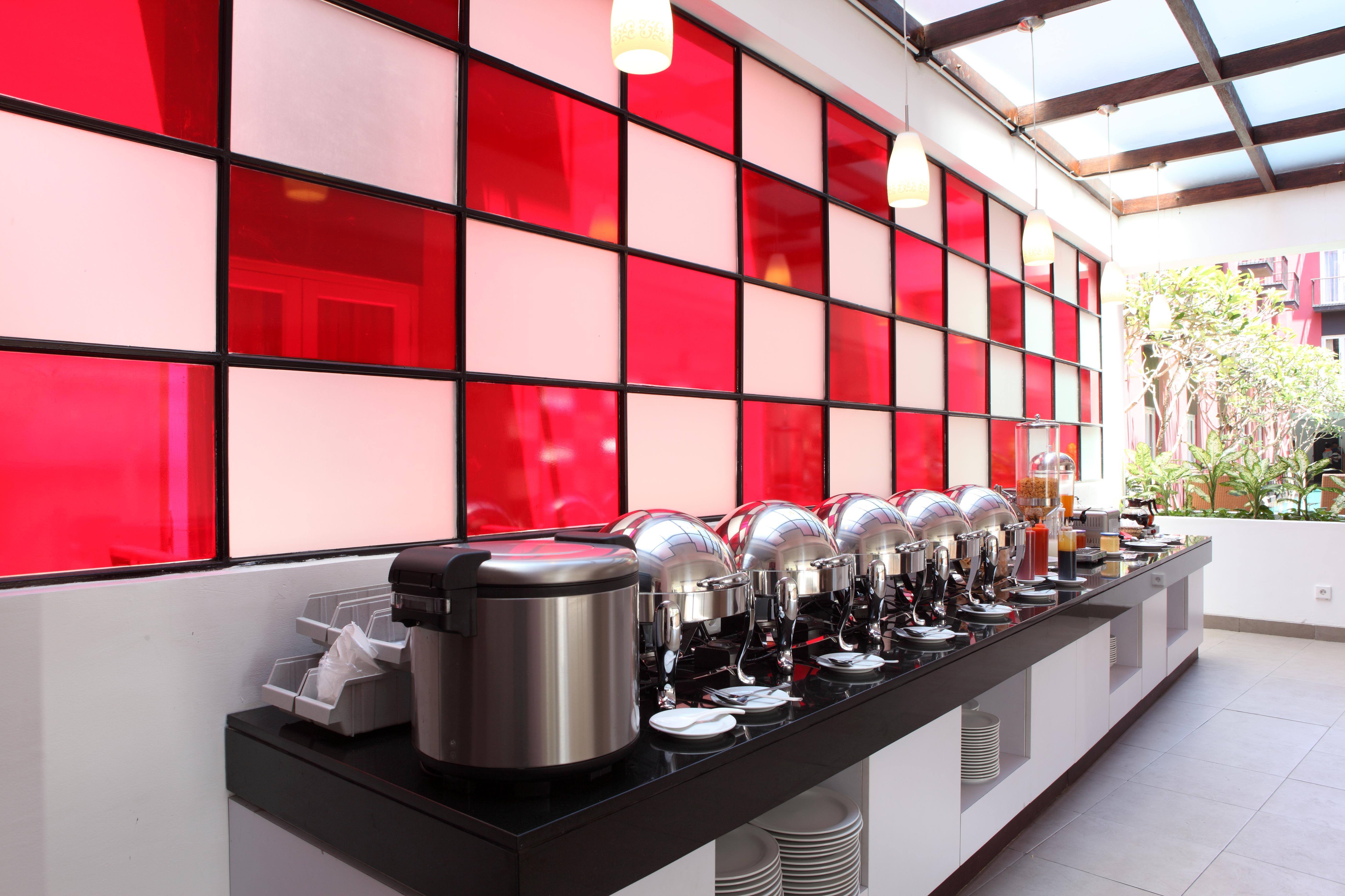 Kampi Hotel Legian Экстерьер фото