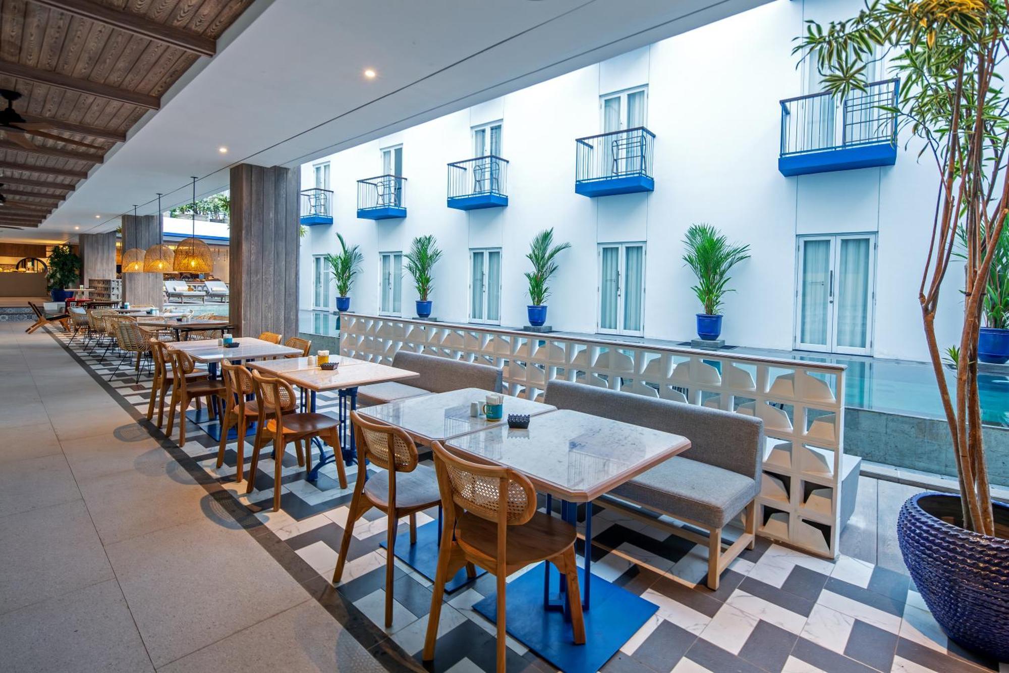 Kampi Hotel Legian Экстерьер фото